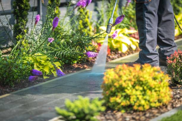 Best Animal Enclosure Cleaning  in Monmouth Junction, NJ